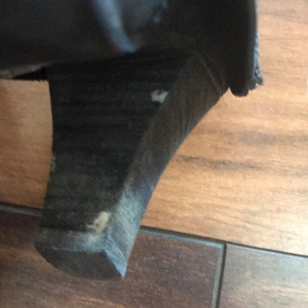 Buckle leather boots - Picture 7 of 8